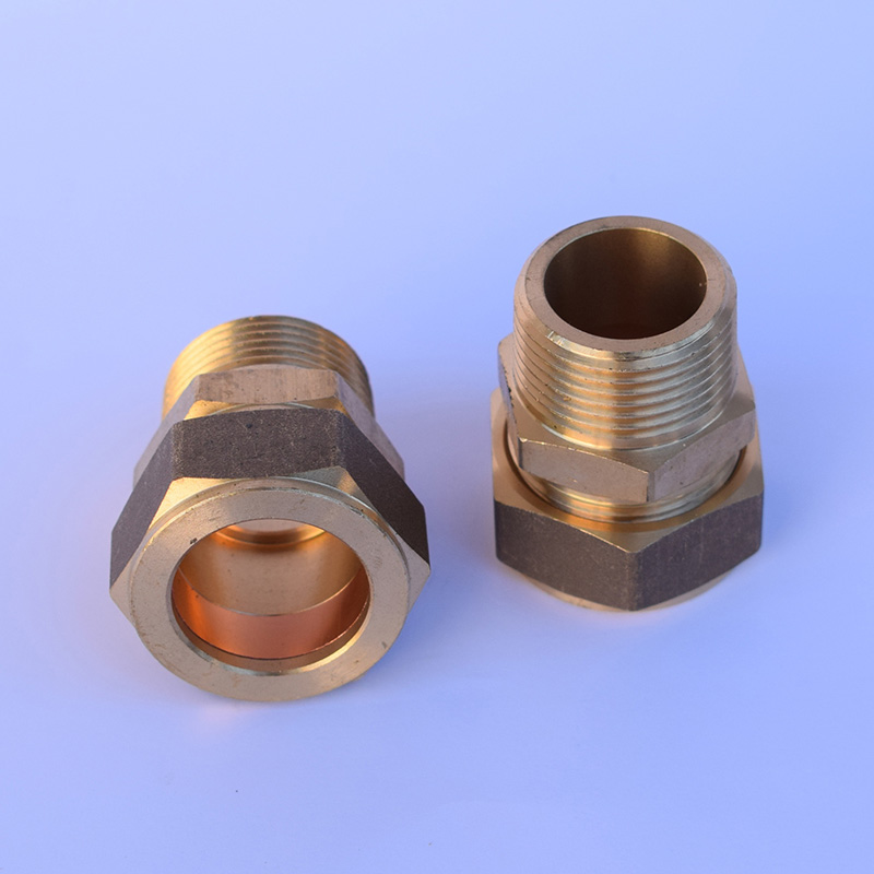 Conector solar din alama cu compresie 22 - filet 3/4 ext