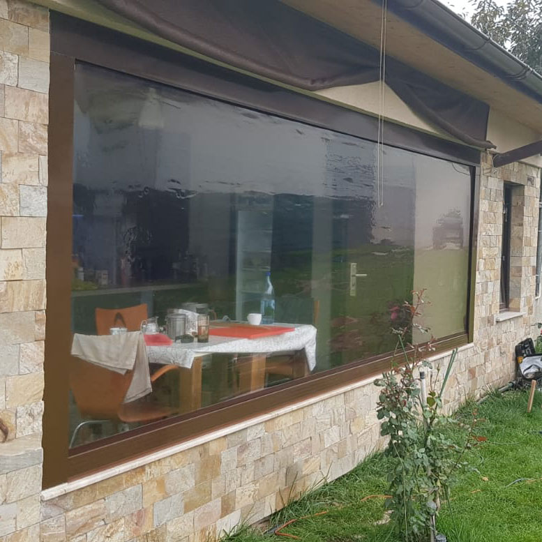 Rulouri transparente casetate