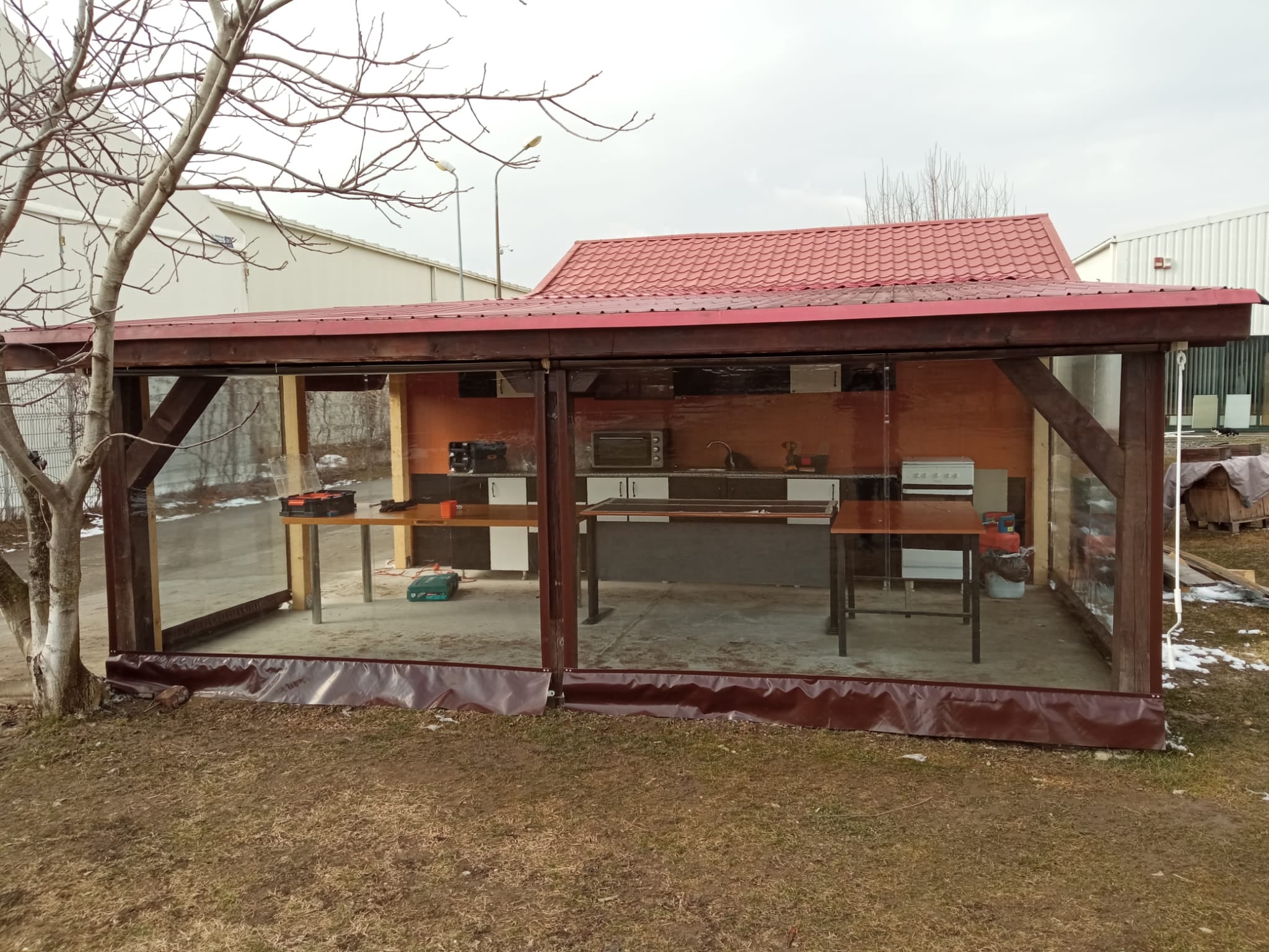 Inchidere foisor cu rulouri transparente necasetate in Corbeanca, Ilfov