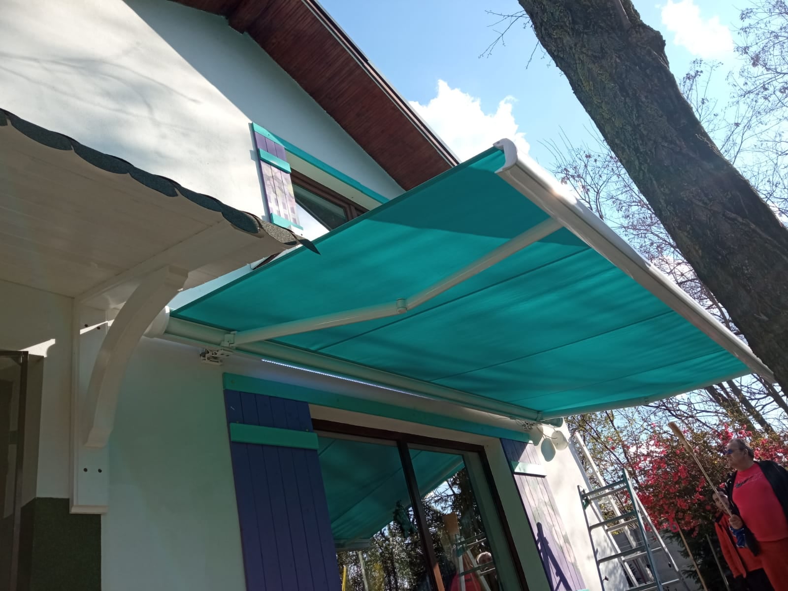 Montaj Copertina Retractabila Casetata Automatizata in Sectorul 6