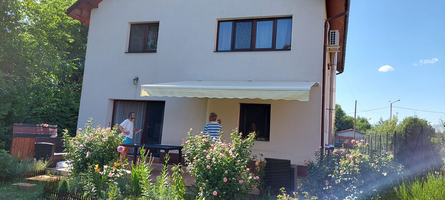Montaj copertina retractabila cu manivela in Voluntari