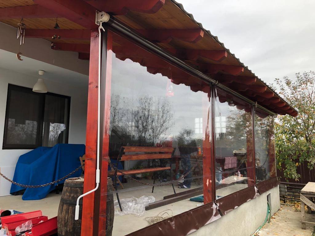Montaj folie pe tambur cu manivela in Snagov