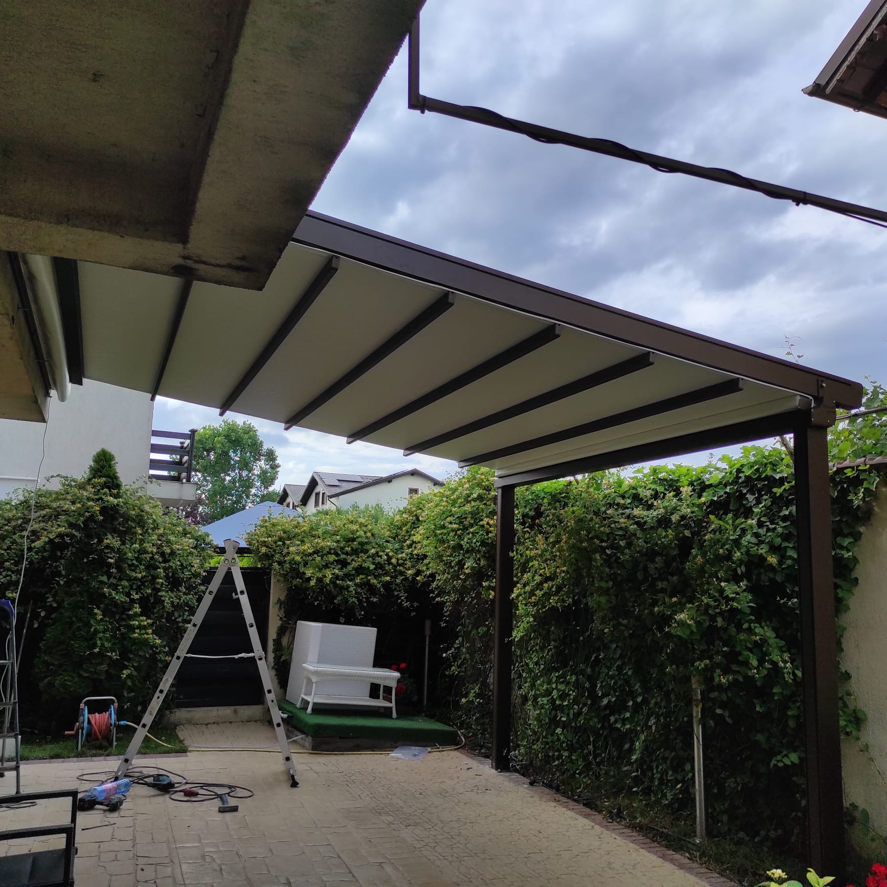 Montaj pergola automatizata premium in zona Aviatorilor
