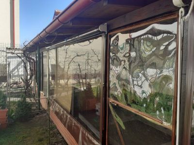 Amenajare terasa cu rulouri transparente in zona Militari