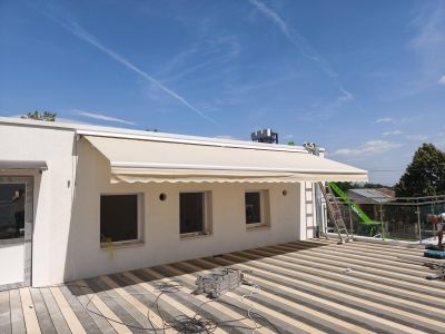 Copertina retractabila pentru protectie solara in Sectorul 6