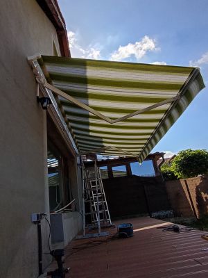 Instalare copertina retractabila in localitatea Snagov