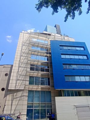 Montaj Copertina Retractabila de 6m cu 3m dechidere la etajul 6 in Bucuresti