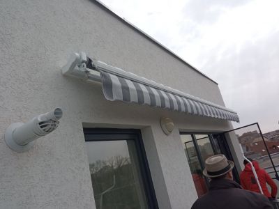 Montaj copertina retractabila manuala pentru balcon in Sectorul 3