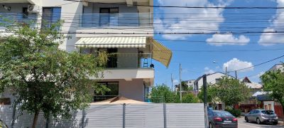 Montaj copertine manuale pentru balcon in Sectorul 2