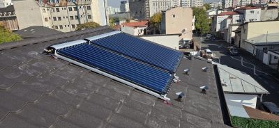 Montaj panou solar apa calda 4 anotimpuri cu boiler de 200 litrii si coletor solar de  30 tuburi in Buzau