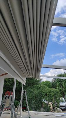 Montaj pergola retractabila moderna de 10 x 8 m in Afumati