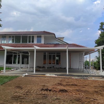 Montaj pergola retractabila moderna de 10 x 8 m in Afumati
