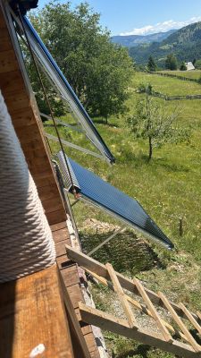 Panou Solar 4 Anotimpuri 1ENERGY, 40 tuburi, boiler 300 litri, montaj comuna Cabana Karstic Chalets, sat Matisesti, jud Alba