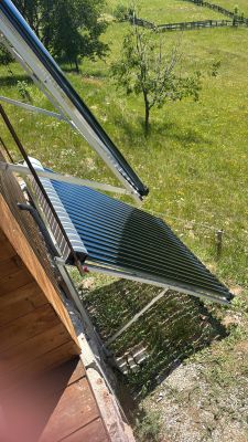 Panou Solar 4 Anotimpuri 1ENERGY, 40 tuburi, boiler 300 litri, montaj comuna Cabana Karstic Chalets, sat Matisesti, jud Alba