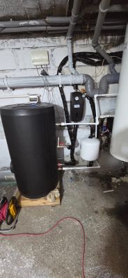 Panou Solar 4 Anotimpuri 1ENERGY, colectoar solar 24 tuburi, boiler 200 litri, montaj Calinesti, jud Arges
