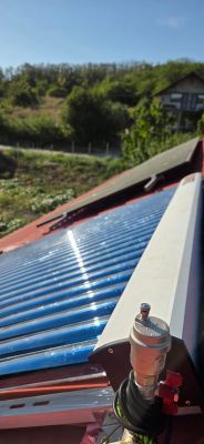 Panou Solar 4 Anotimpuri 1ENERGY, colectoar solar 24 tuburi, boiler 200 litri, montaj Calinesti, jud Arges