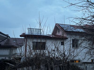 Panou solar 4 anotimpuri, 1Energy, cu boiler 200 litri, 2 colectoare de cate 15 tuburi fiecare, montaj Pitesti, jud Arges