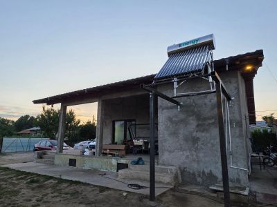 Panou Solar Apa Calda 1Energy, de 150 litri, presurizat, montaj in Bragadiru, Giurgiu