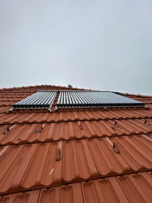 Panou solar apa calda 4 anotimpuri, 1ENERGY, boiler 300 litri, colector solar 40 tuburi, montaj Chiselet, jud Calarasi