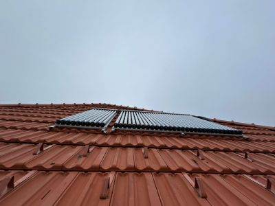 Panou solar apa calda 4 anotimpuri, 1ENERGY, boiler 300 litri, colector solar 40 tuburi, montaj Chiselet, jud Calarasi