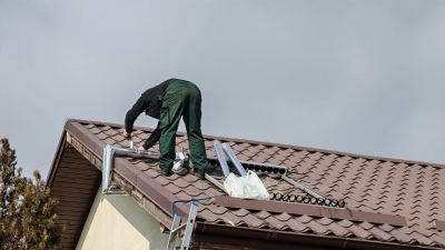 Panou Solar Apa Calda 4 anotimpuri cu colector solar de 15 tuburi si boiler de 120 litri, montaj Corbeanca Ilfov