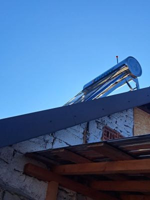 Panou Solar Apa Calda de 150 litri nepresurizat cu automatizare, montaj Valea Mare, jud Dambovita