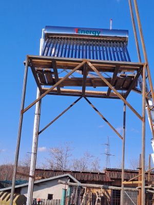 Panou Solar Apa Calda de 250 litri nepresurizat cu automatizare, montaj Pitesti, jud Arges