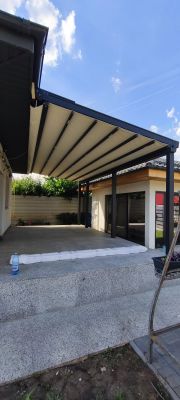 Pergola retractabila de 6.70 m lungime x 3 m deschidere, automatizata cu telecomanda, montaj realizat in Căciulați, Ilfov