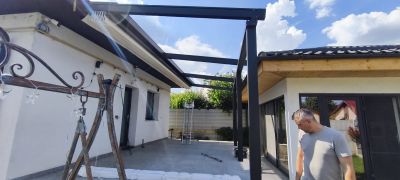 Pergola retractabila de 6.70 m lungime x 3 m deschidere, automatizata cu telecomanda, montaj realizat in Căciulați, Ilfov